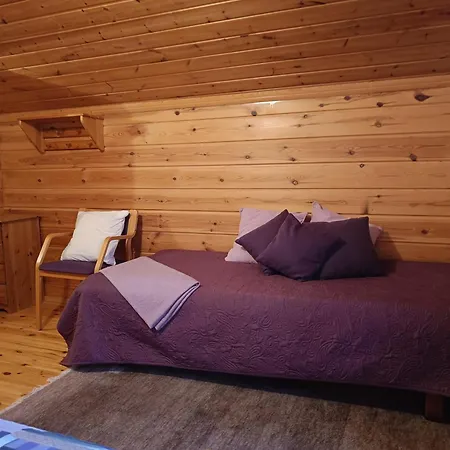 Kuusirinne Alpesi faház *